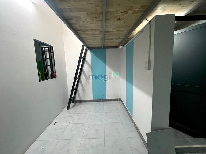Hình ảnh Cho Thuê Duplex Ngay Ngã Tư Hàng Xanh