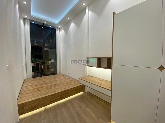 Hình ảnh Cần Bán gấp CHCC ngõ 84 Chùa Láng giá 2.8 tỷ, 66m2, NT đầy đủ