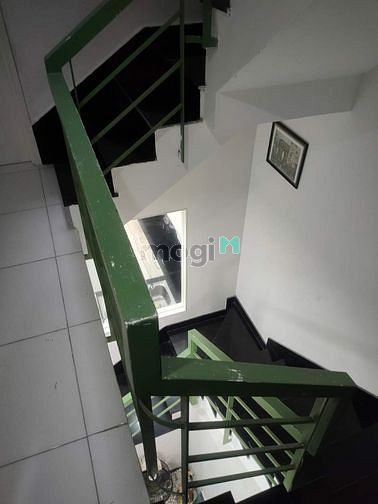 Hình ảnh 1 căn duy nhất 48 Hồ Biểu Chánh , 4 tầng, HXH tránh , khu biệt thự PN