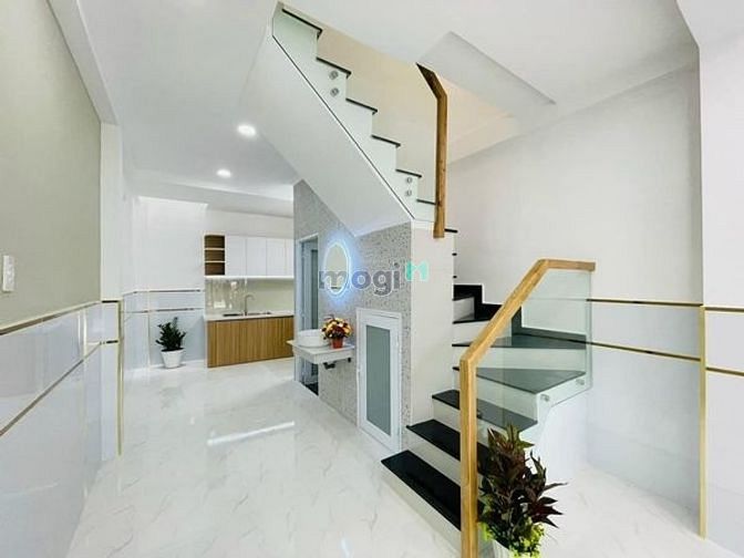 Hình ảnh Nhà Q7 đẹp rẻ giá chỉ hơn tỉ Lâm Văn Bền