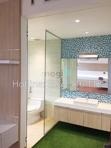 Hình ảnh Cho thuê biệt thự Đường phạm văn đồng 200m2x5T, thang máy