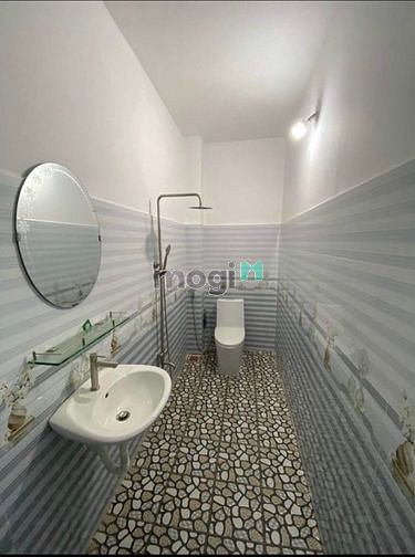 Hình ảnh Nhà Lê Văn Quới [4x14] đúc lửng 3PN 2WC