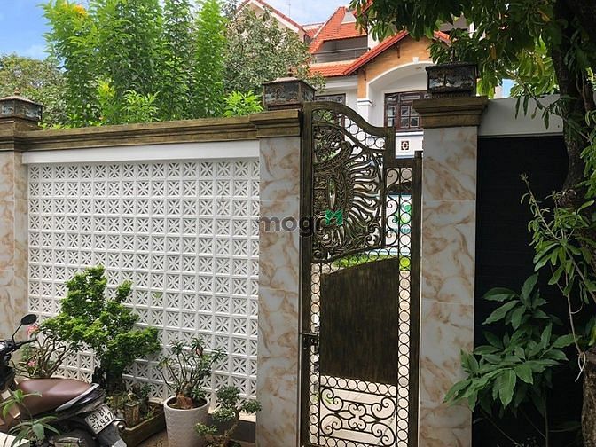 Hình ảnh Cho thuê biệt thự 4 tầng mới xây full nội thất ngay Dương Văn An