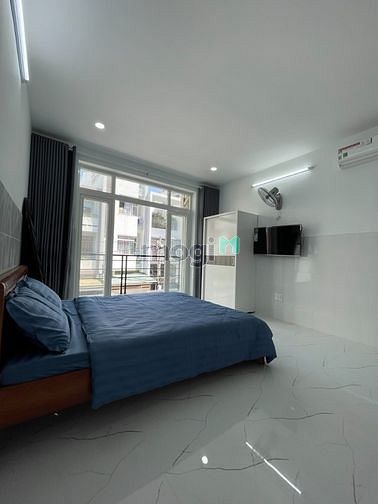 Hình ảnh PHÒNG full nội Thất, có bancon ngay VinCom,Lotte quận 7