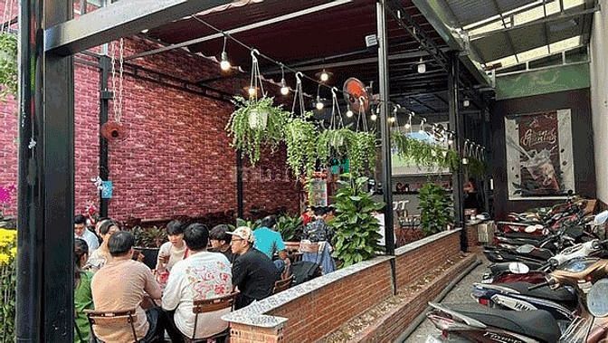 Hình ảnh Mặt tiền hoa cúc q.pn.8x16m.50tr