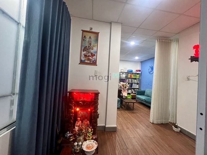 Hình ảnh Cho thuê phòng diện tích 30m2. Cách sân bay 2km
