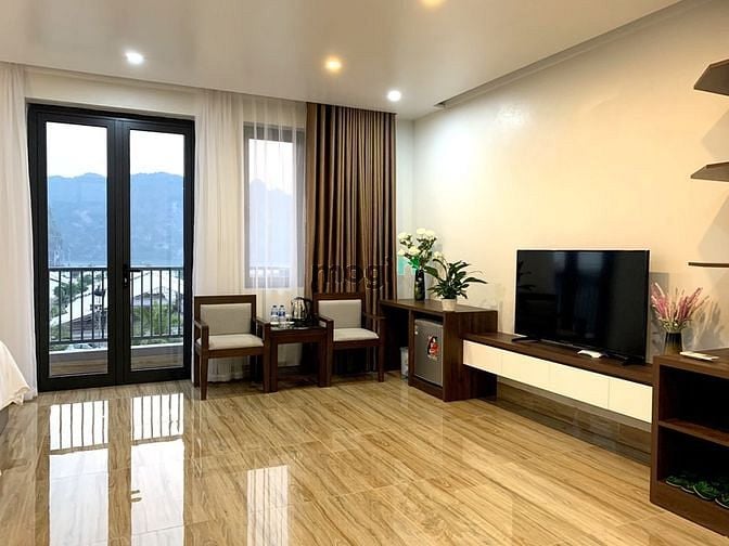 Hình ảnh Cho thuê căn shophouse liền kề Monbay Hạ Long 90m2, 5 tầng