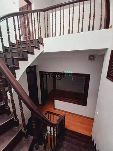 Hình ảnh Bán nhà Nguyễn Khang 98m2 x MT 6,5,m chào 13,9 tỷ. gara- kd- vỉa 2m