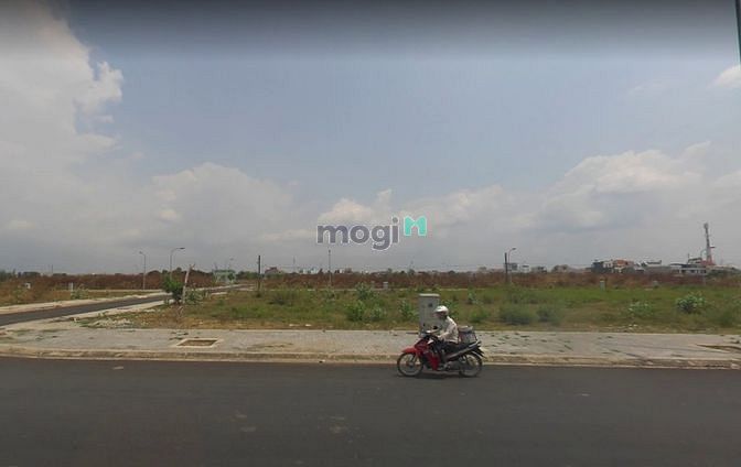 Hình ảnh Cần ra lô đất ngay cổng trường Quốc tế Pháp ở Q9, SHR, chỉ 2ty260
