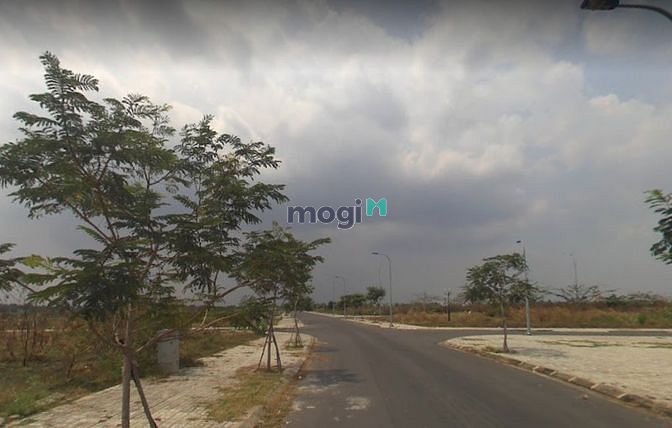 Hình ảnh Thanh lý gấp lô đất tại KDC đông đúc ở Q9, 80m2 thổ cư, SHR chỉ 2T560
