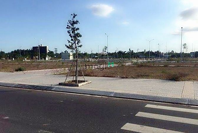 Hình ảnh Gần tết ra gấp lô đất ngay cổng trường tại Q2, SHR chỉ 2ty430