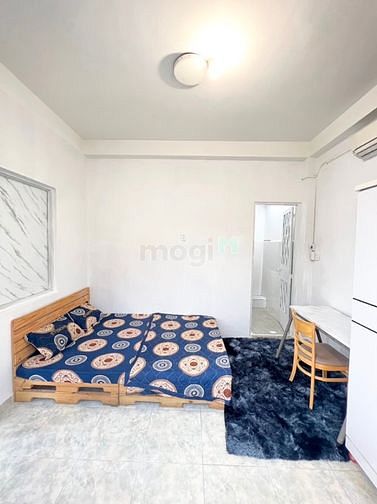 Hình ảnh 1PN - Ban Công Rộng - Sát bên UEF - Ở đc liền