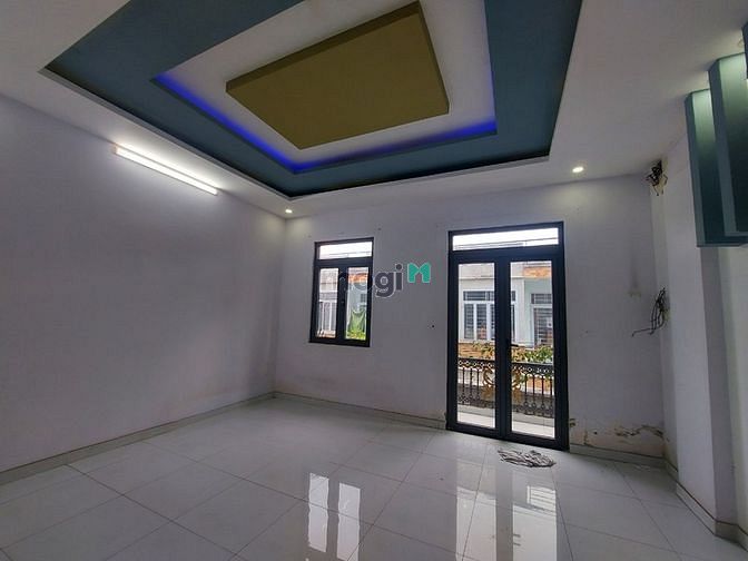 Hình ảnh Nhà Ao Đôi <5.2x10> 1 trệt 2 lầu 4PN 3WC