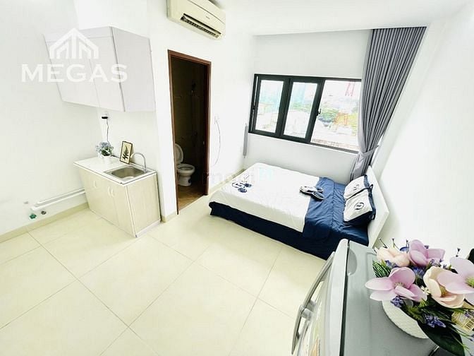Hình ảnh Căn Hộ Mới Xây Ban Công, Cửa Sổ ,Gần Vạn Hạnh Mall