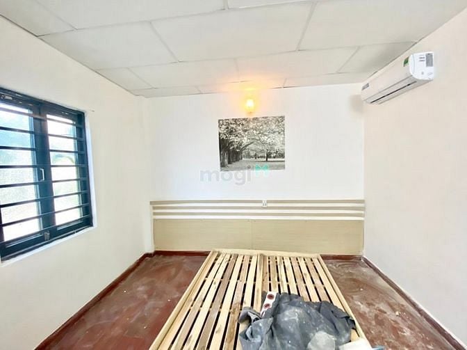 Hình ảnh Cho Thuê Căn Hộ Dịch Vụ Full Nội Thất Quận Bình Thạnh Cửa Sổ Lớn