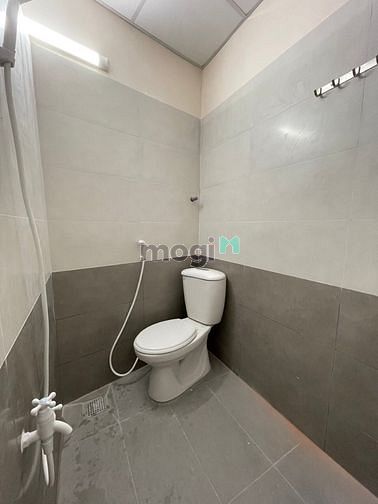 Hình ảnh Cho thuê căn 2PN giá rẻ tại trung tâm quận 2