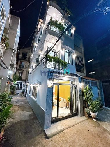 Hình ảnh Nhà Phan Xích Long 40 M2 - 7 TỶ 680 - Lô góc - 5 Tầng