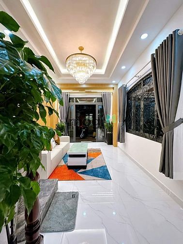 Hình ảnh Nhà Phan Xích Long 40 M2 - 7 TỶ 680 - Lô góc - 5 Tầng