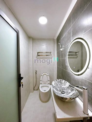 Hình ảnh Nhà Phan Xích Long 40 M2 - 7 TỶ 680 - Lô góc - 5 Tầng