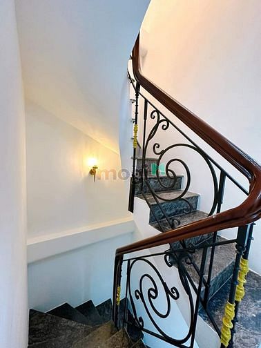 Hình ảnh Nhà Phan Xích Long 40 M2 - 7 TỶ 680 - Lô góc - 5 Tầng