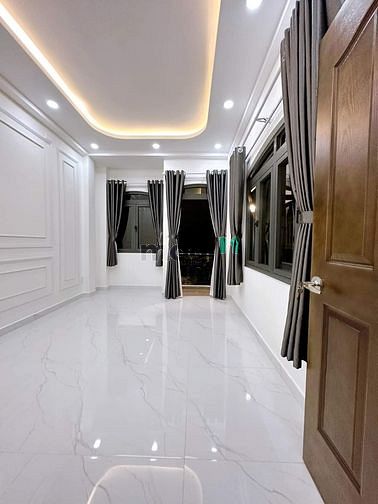 Hình ảnh Nhà Phan Xích Long 40 M2 - 7 TỶ 680 - Lô góc - 5 Tầng