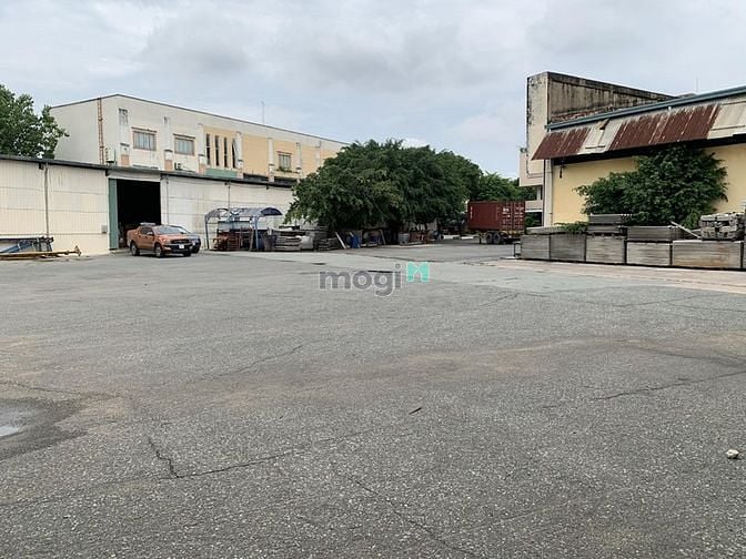 Hình ảnh Strans cho thuê kho Q9, DT từ 100m2-3000m2 có dv quản lý & bốc xếp HH