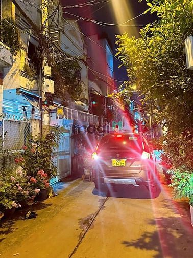 Hình ảnh Nhà HXH Trần Văn Kiểu, 30m2, 2 tầng BTCT 2 PN, khu an ninh yên tĩnh.