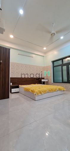 Hình ảnh Studio cửa sổ lớn ngay sân bay