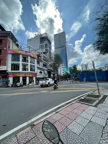 Hình ảnh Cho thuê nhà GÓC 2MT số 110 Nam Kỳ Khởi Nghĩa, P.Bến Nghé, Quận 1