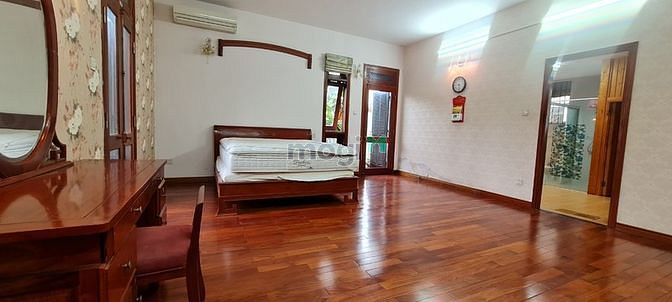 Hình ảnh cho thuê biệt thự góc 2MT hẻm 6m Cửu Long Tân Bình 15x17m trệt 2 lầu