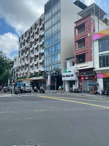 Hình ảnh Cho thuê nhà GÓC 2MT số 110 Nam Kỳ Khởi Nghĩa, P.Bến Nghé, Quận 1