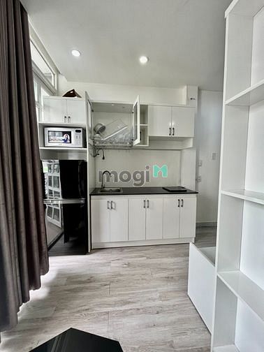 Hình ảnh Căn Hộ Dịch Vụ Full nội thất, Cửa Sổ Lớn Giá 7tr5