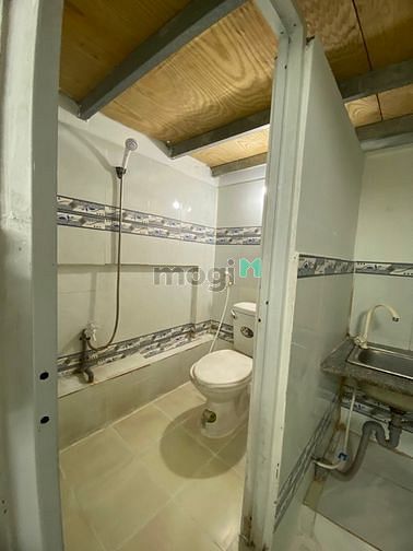 Hình ảnh Phòng trọ gác lửng Trường Chinh Tân bình giờ tự do