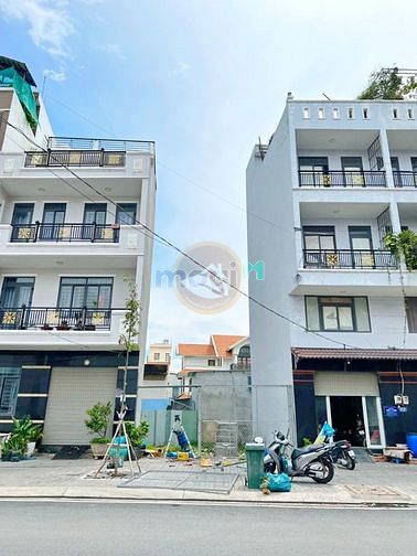 Hình ảnh Cần bán lô đất Mặt Tiền Khu Dân Cư Nam Long, Quận 7