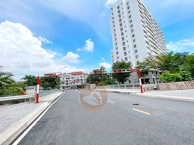 Hình ảnh Cần bán lô đất Mặt Tiền Khu Dân Cư Nam Long, Quận 7
