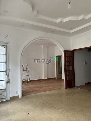 Hình ảnh Cho thuê biệt thự 8x25 Hoàng Văn Thụ, P.4, Q.Tân Bình