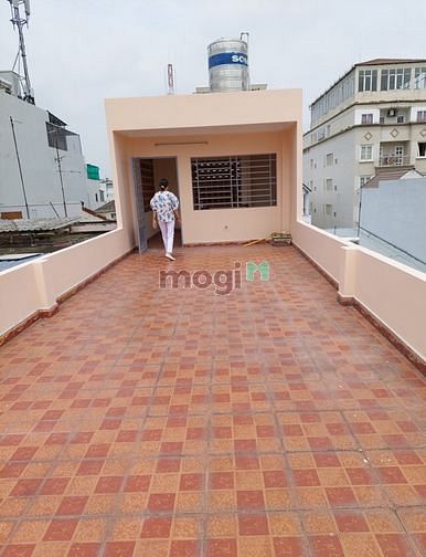 Hình ảnh Mặt Tiền Út Tịch [4.5x20m] 5 Tầng cần cho thuê