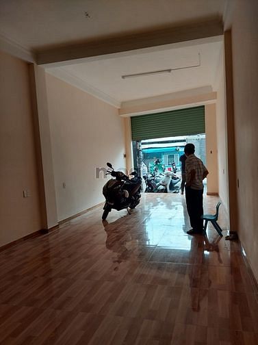 Hình ảnh Mặt Tiền Út Tịch [4.5x20m] 5 Tầng cần cho thuê