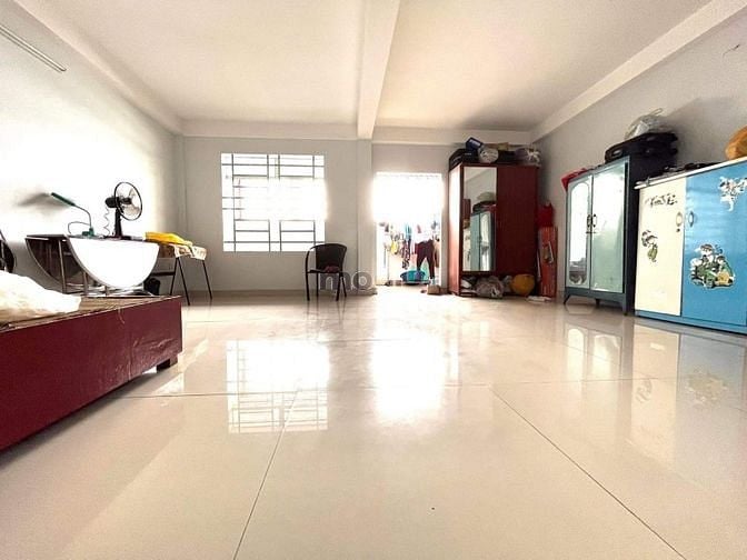 Hình ảnh Bán nhà khu sầm uất lê thị riêng sát ubnd quận 12..
