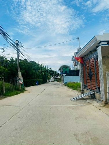 Hình ảnh Bán gấp 1 lô đất mặt tiền, 90m2 Tp Biên Hoà, chỉ 1 tỷ 950 triệu