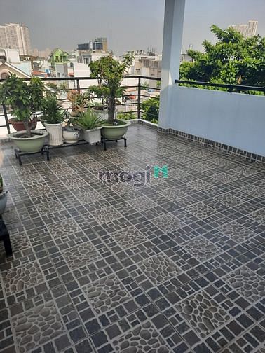 Hình ảnh Bán nhà 4 tầng măt tiền đường số 5