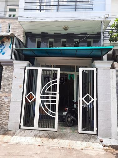 Hình ảnh Bán nhà 4 tầng mặt tiền kinh doanh