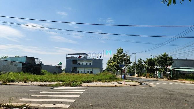 Hình ảnh Đất Ngộp Gần Khu Công Nghiệp 100m2 Giá Mềm Sổ Hồng Riêng
