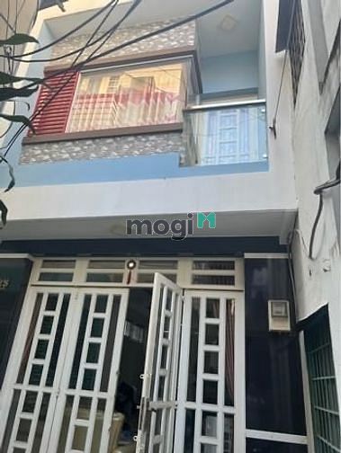 Hình ảnh Bán nhà ngay Trung tâm quận 10