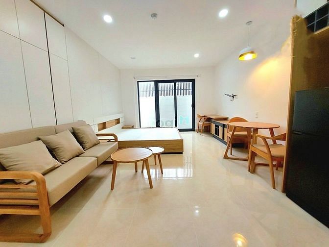 Hình ảnh CHDV FULL nội thất - Ban công - Cửa sổ lớn