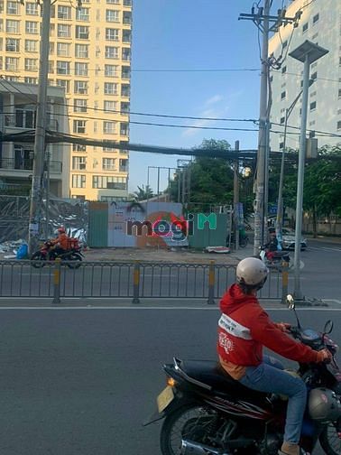 Hình ảnh Cho thuê góc 2 mặt tiền Nguyễn Thị Thập, DT: 10x40