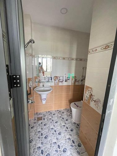 Hình ảnh Đi bộ qua VĂN LANG CS3, phòng cửa sổ lớn