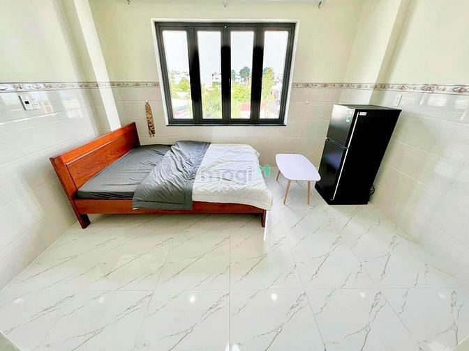 Hình ảnh Đi bộ qua VĂN LANG CS3, phòng cửa sổ lớn
