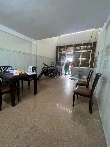 Hình ảnh Nhà MT Chợ Hoàng Hoa Thám- 60m2- 4tầng- 13tỷ TL