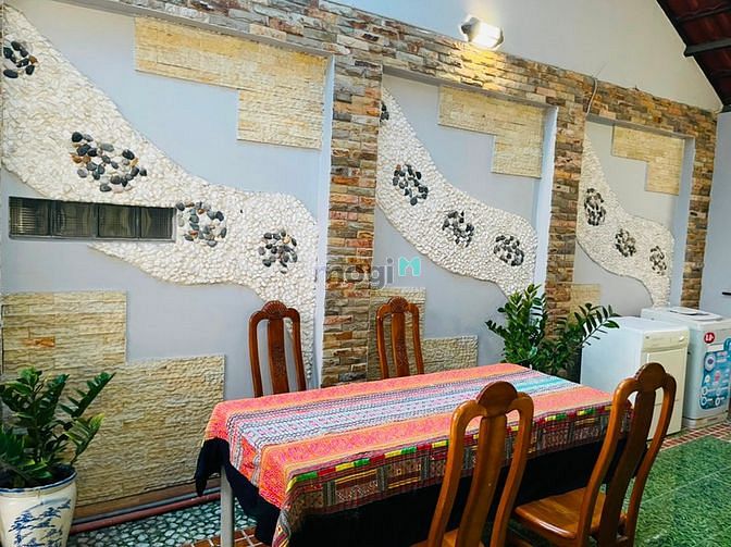 Hình ảnh Cho thuê biệt thự Thảo Điền, MT đường Số 11, 3 tầng, 6PN, DT 288m2